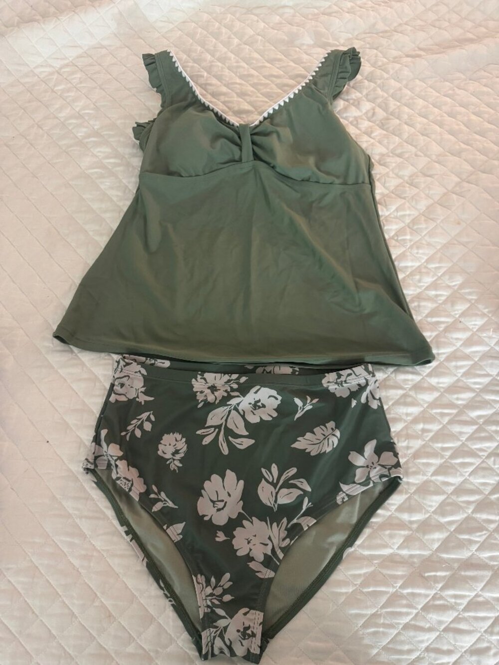 Green Floral Tankini Swimsuit Size M